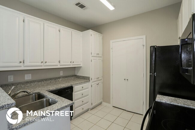 Foto del edificio - 4121 One Pl Ln
