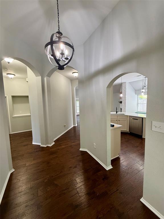 Building Photo - 1713 Lantana Dr