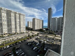 Building Photo - 2049 S Ocean Dr