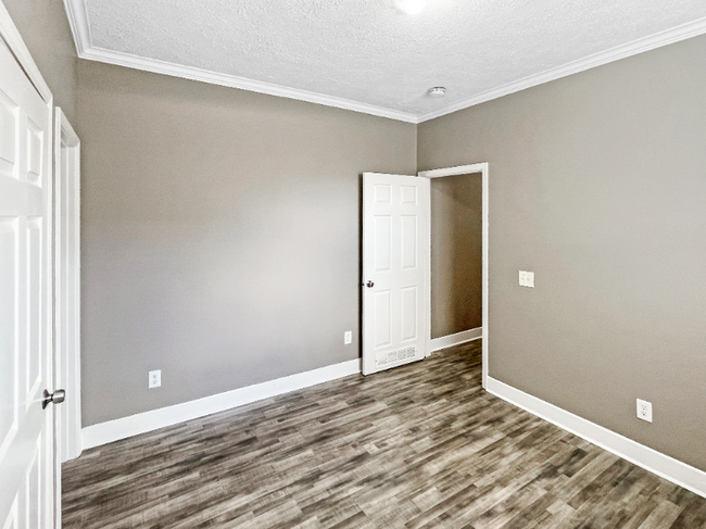 Building Photo - 4122 Hollygrove St