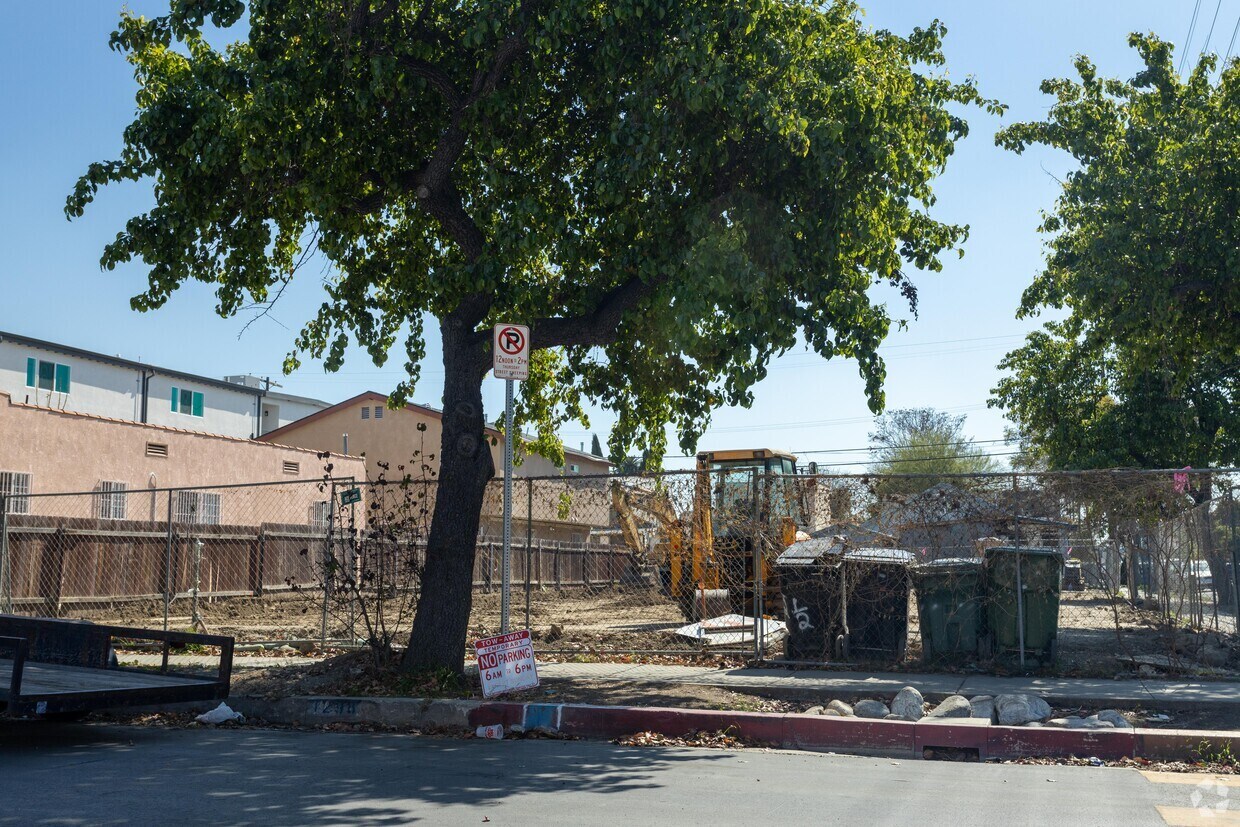 MARZO 2022 - 1298 W 37th St