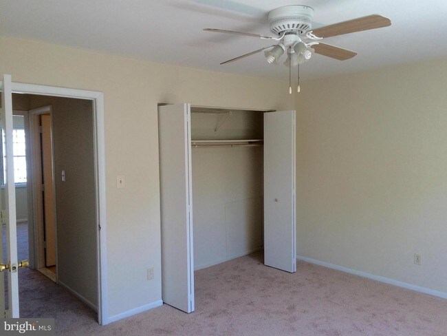 Building Photo - 8827 Pennsbury Pl