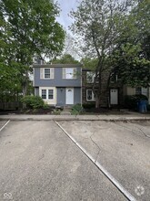 Building Photo - 9445 Timber View Dr