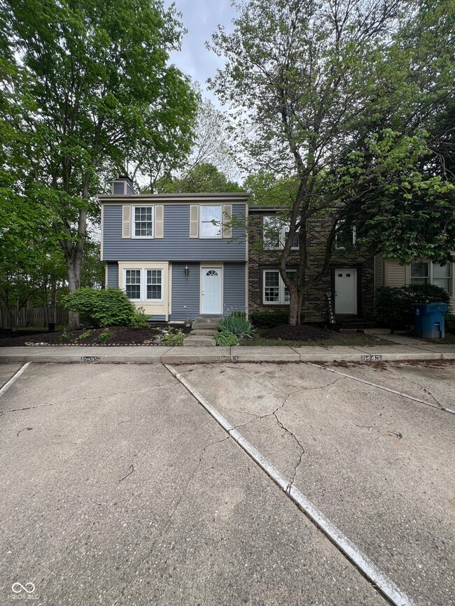 Building Photo - 9445 Timber View Dr