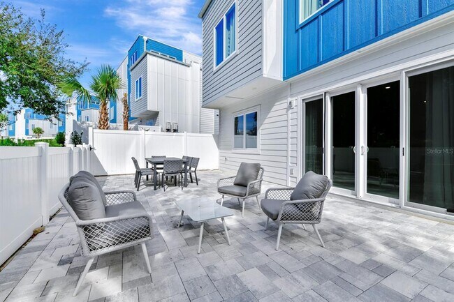 Foto del edificio - 7770 Sandy Ridge Dr