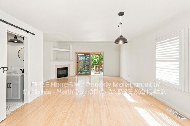 Foto del edificio - 2360 Battersea St