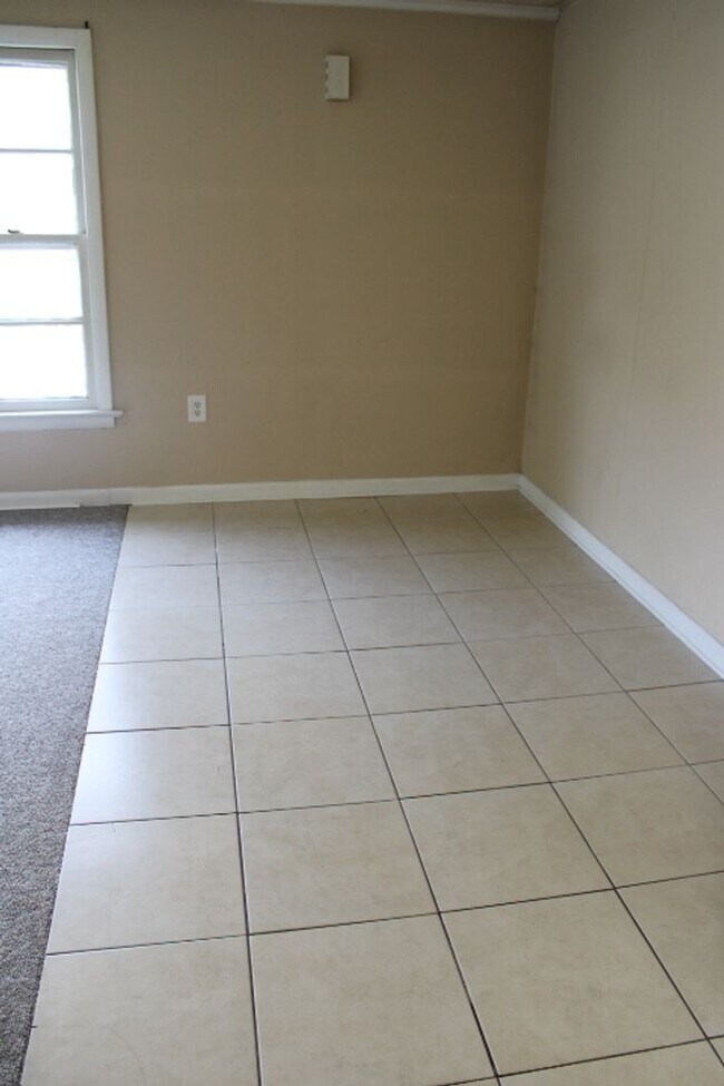 Foto del edificio - 52A N Penn St