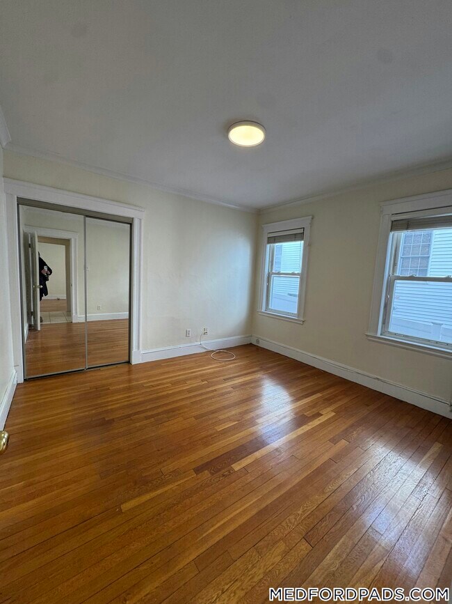 Foto del edificio - 881 Fellsway