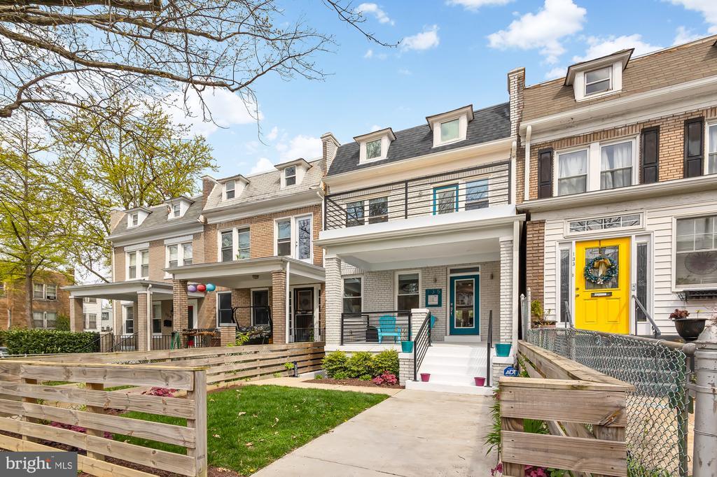 Foto principal - 135 Varnum St NW