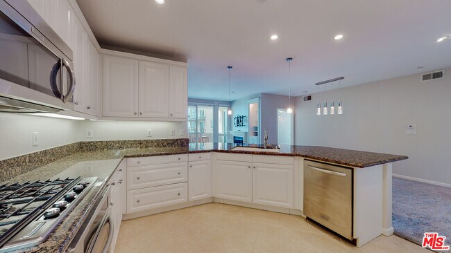 Foto del edificio - 1400 E Ocean Blvd