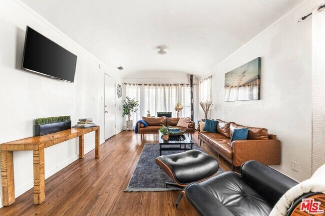 Foto del edificio - 608 N Alta Vista Blvd