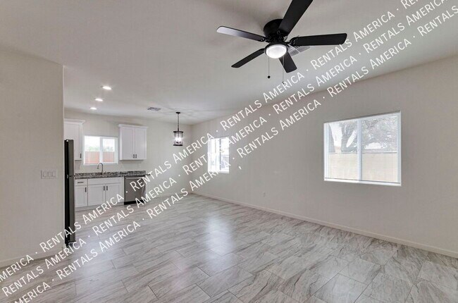 Foto del edificio - 3727 N Stone Ave