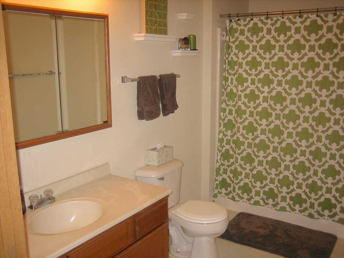 Foto principal - 9136 W Morgan Ave