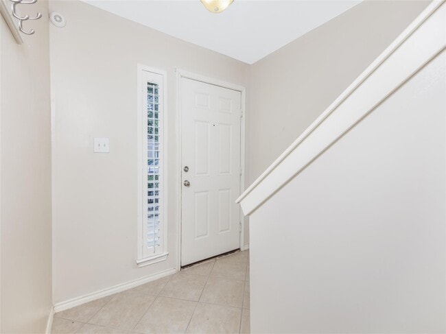 Foto del edificio - 1140 W 25th St