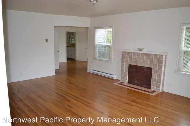 Foto del edificio - 3170 Lansing Ave NE