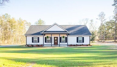 Building Photo - 823 Meridian Rd