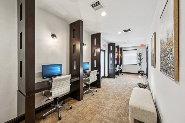 Building Photo - Legacy at Palm Aire