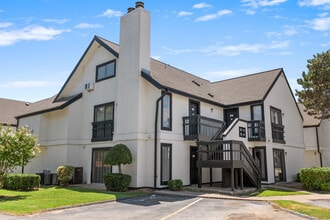 Building Photo - Avia Apartments