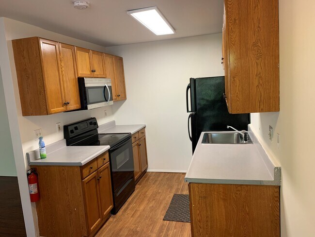 kitchen - 1801 15th Ave S