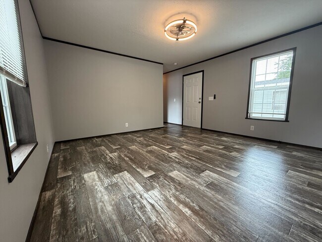 Building Photo - 11796 Cascade Cir
