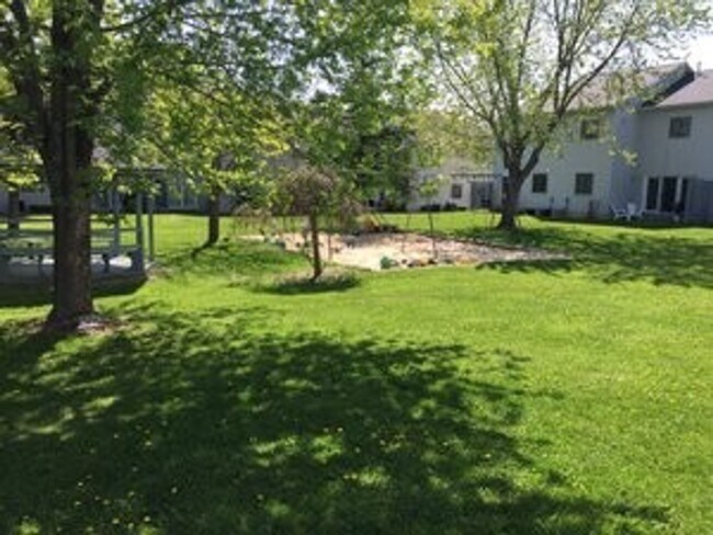 Foto del interior - Courtyard Townhomes