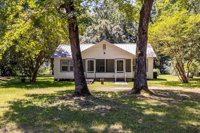 Building Photo - 221 Bowen Loop
