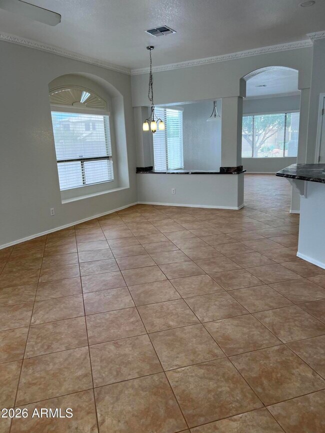 Building Photo - 407 W Helena Dr