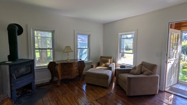 Building Photo - 378 Snyder Hill Rd