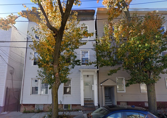 Building Photo - 103 Sciarappa St