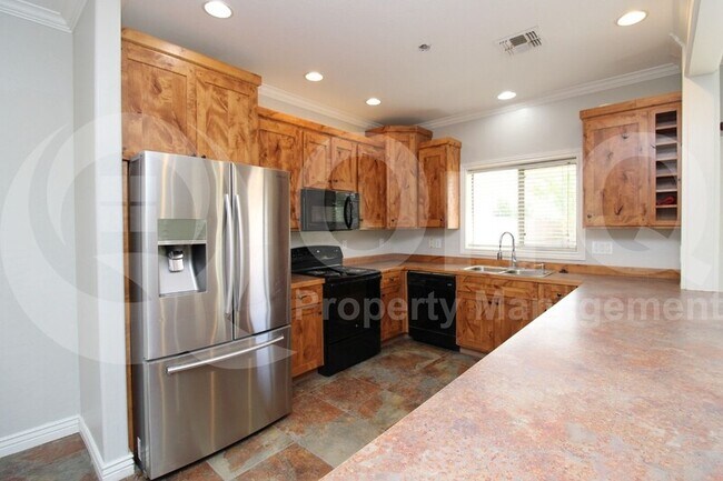 Building Photo - 44851 W Zion Rd