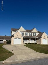 Building Photo - 1612 Brook Hollow Dr
