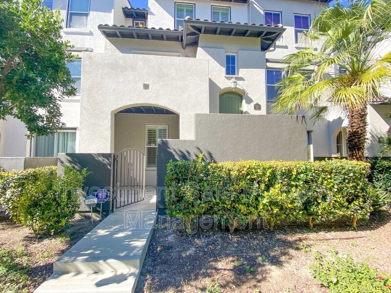 Primary Photo - 1661 Brittle Bush Dr