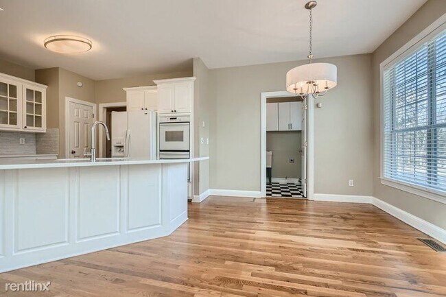Building Photo - 4 br, 3 bath House - 274 Windermere Cir UNIT
