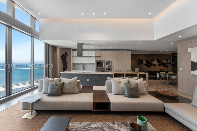 Foto del edificio - 15701 Collins Ave