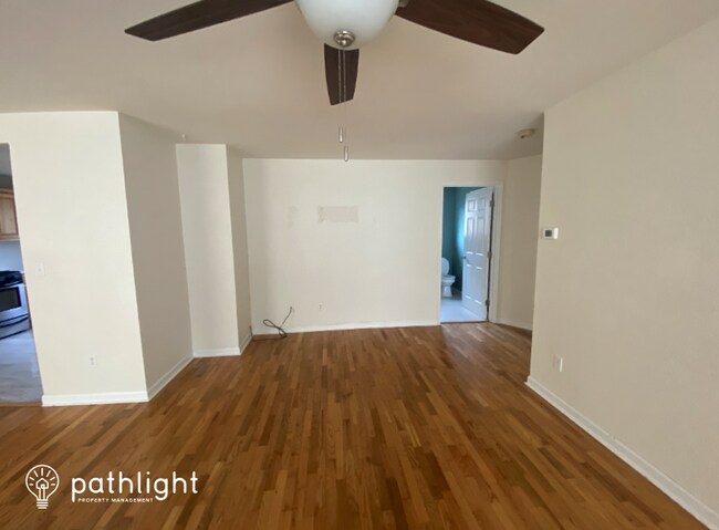 Foto del edificio - 770 Glenridge Court NE