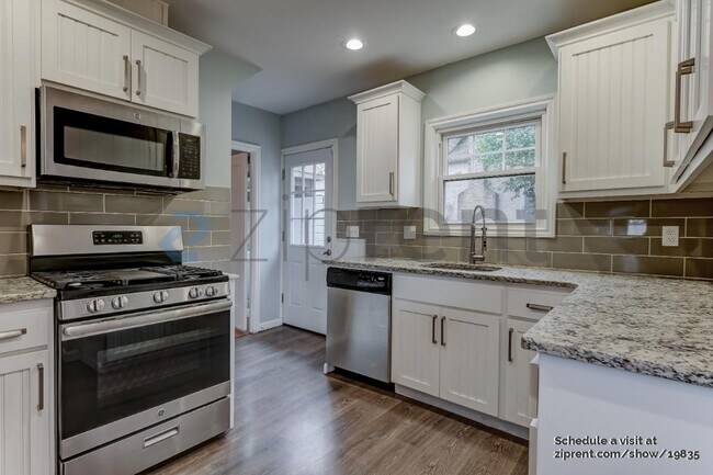 Foto del edificio - 5806 NE 60th Ave