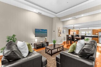 Building Photo - 14590 Damai Ln