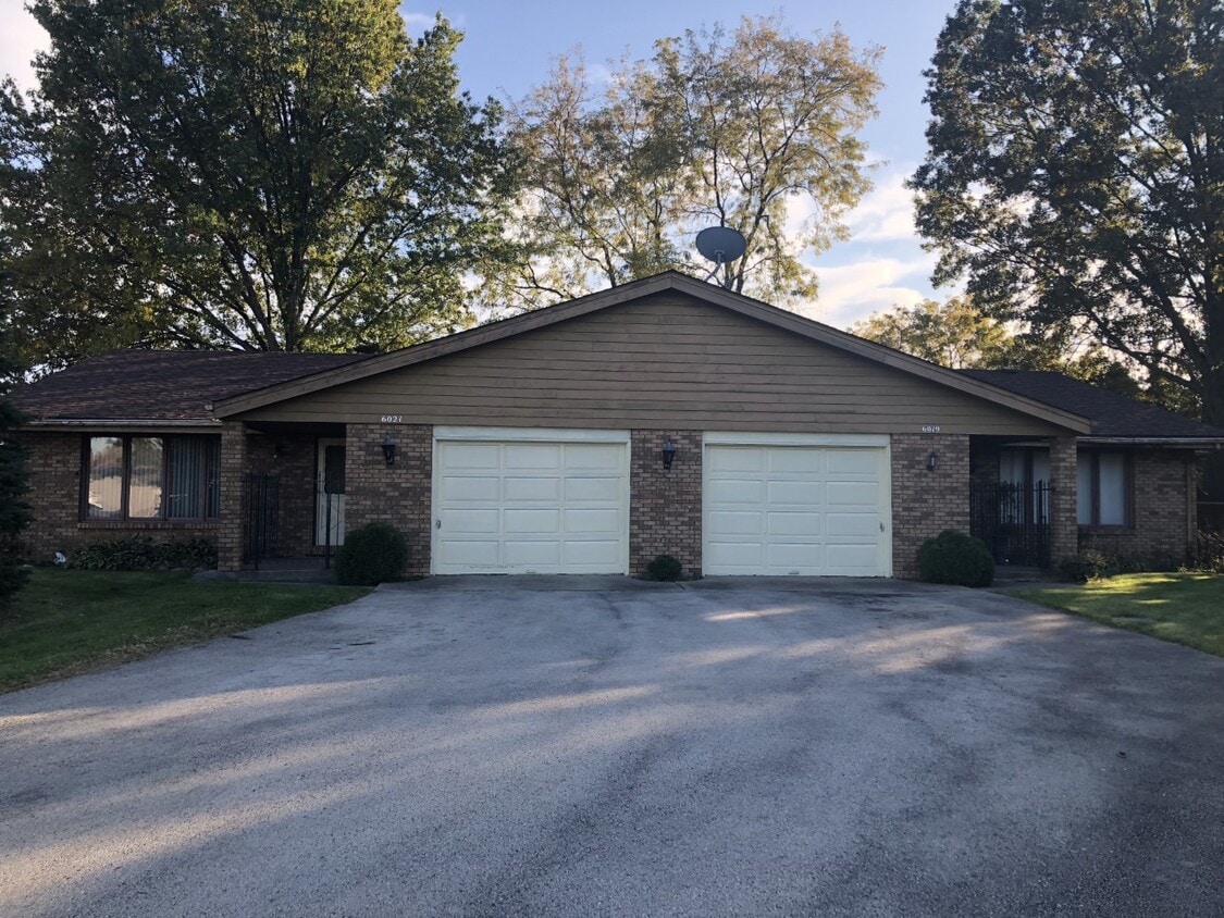 6021 Boxwood Dr, Rockford, IL 61114 Condo for Rent in Rockford, IL