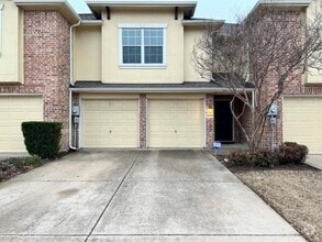 Building Photo - 10159 Wake Bridge Dr