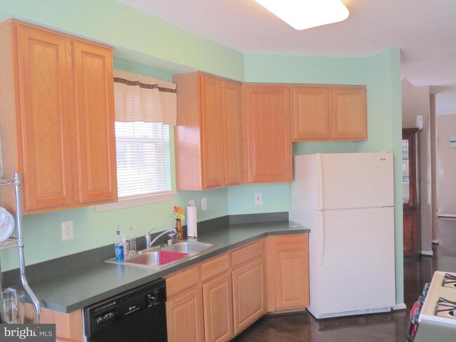 Building Photo - 12083 Tango Ln