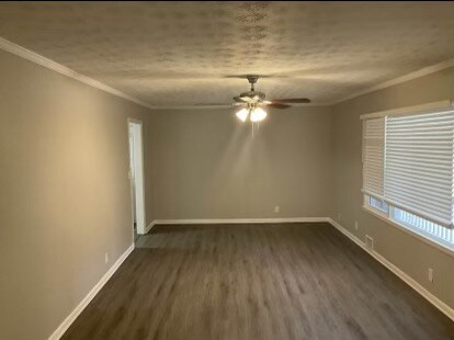 Foto del edificio - 1915 Timothy Dr SW