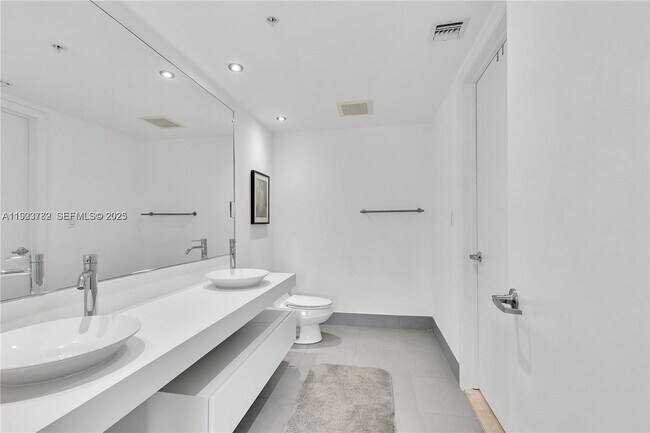 Foto del edificio - 92 SW 3rd St