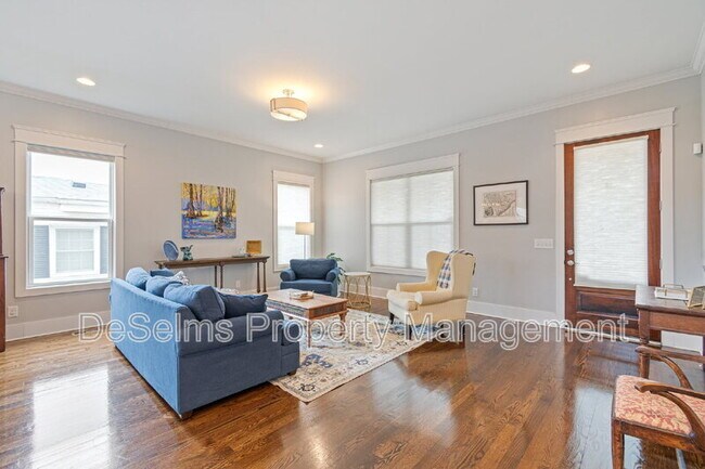 Building Photo - 980 Malquin Dr