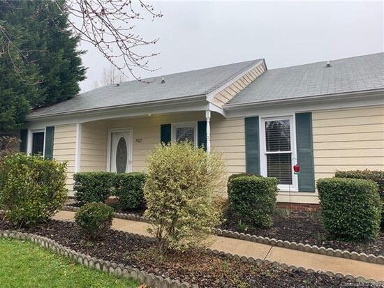 Building Photo - 7027 Hildreth Ct