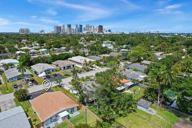 Foto del edificio - 838 SW 14th St