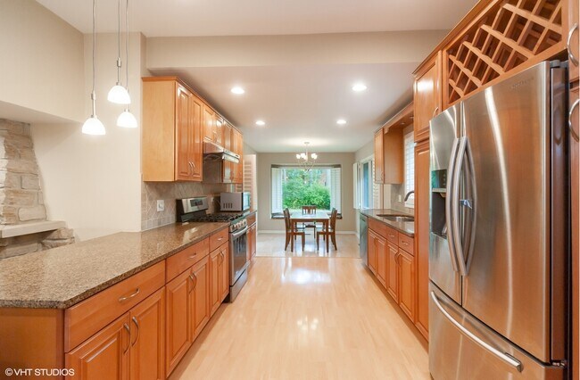 Foto del edificio - 50 Cedar Ln