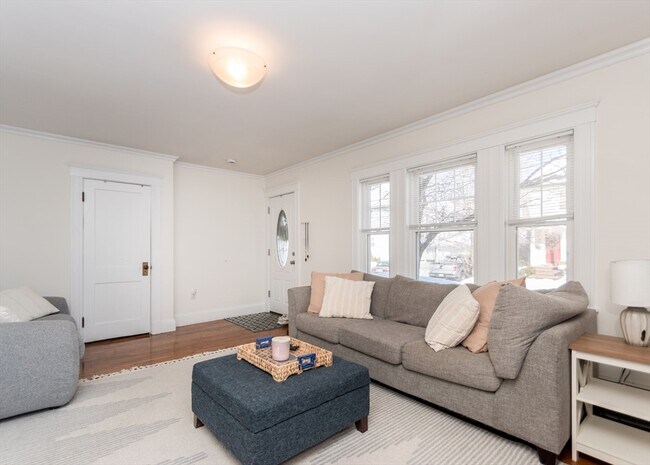 Foto del edificio - 1 Hilltop Rd