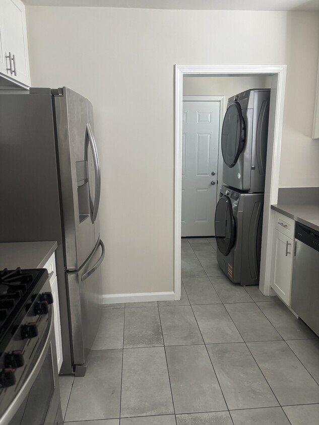 Primary Photo - 4068 Creed Ave