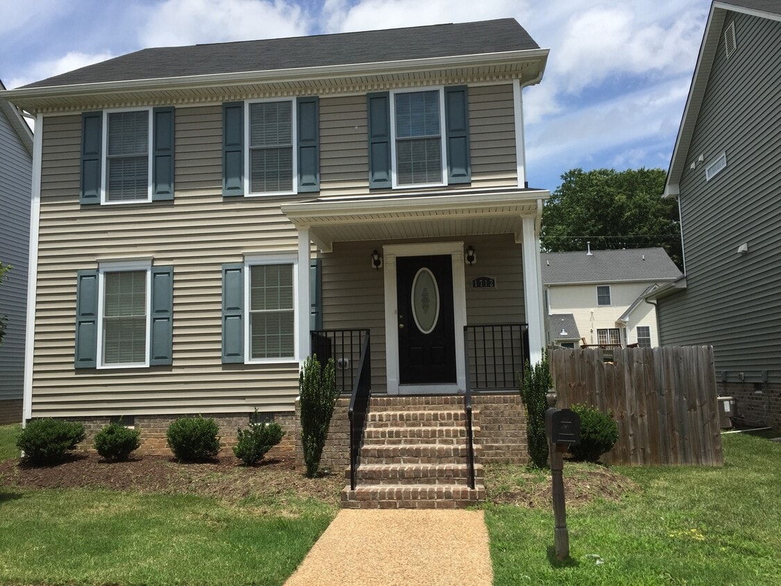 Primary Photo - 1712 Kemper St