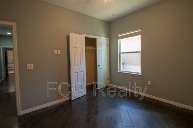 Building Photo - 3169 Whispering Trails Ave